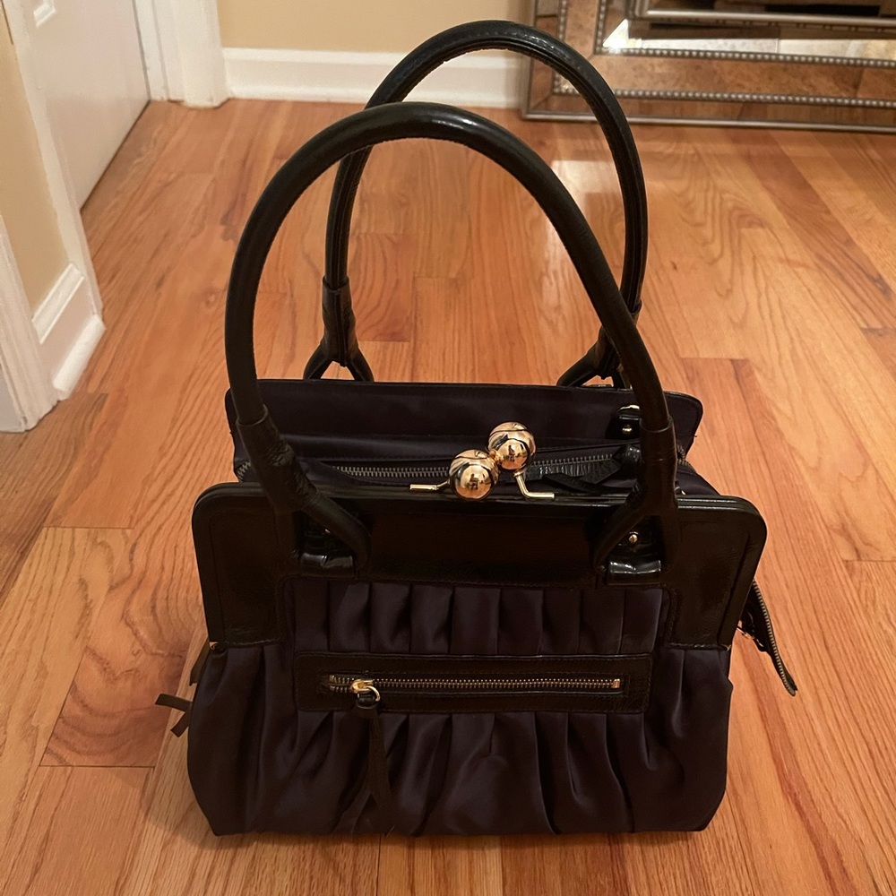 Women’s dog/cat carrier purse